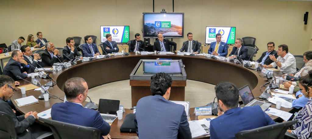 Governador se reúne com prefeitos para discutir diretrizes para a governança da Região Metropolitana