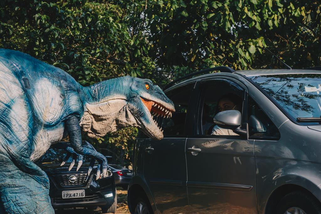 Jurassic Safari 00003