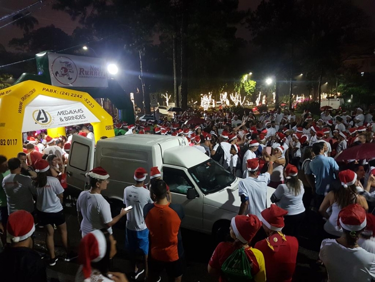 Descontração e solidariedade marcam a 7ª edição da Noel Runners