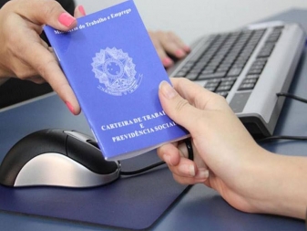A Prefeitura do Rio disponibiliza um total de 373 vagas para o mercado de trabalho