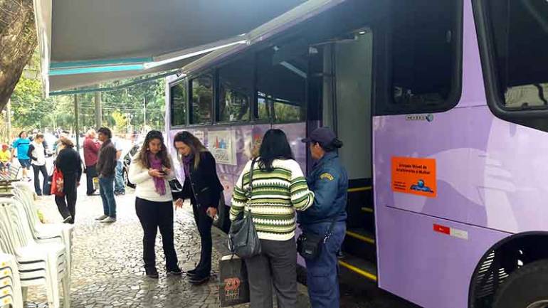 Ônibus Lilás levará assistência aos distritos de Petrópolis ao longo do mês de março