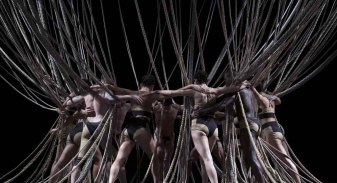 A Companhia de Dança Deborah Colker estreia no Rio, o espetáculo NÓ, dia 14 de março, no teatro Oi Casa Grande