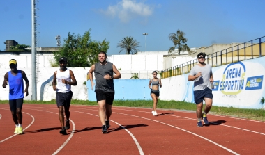 Arena Esportiva &eacute; reaberta para pr&aacute;tica esportiva em Volta Redonda